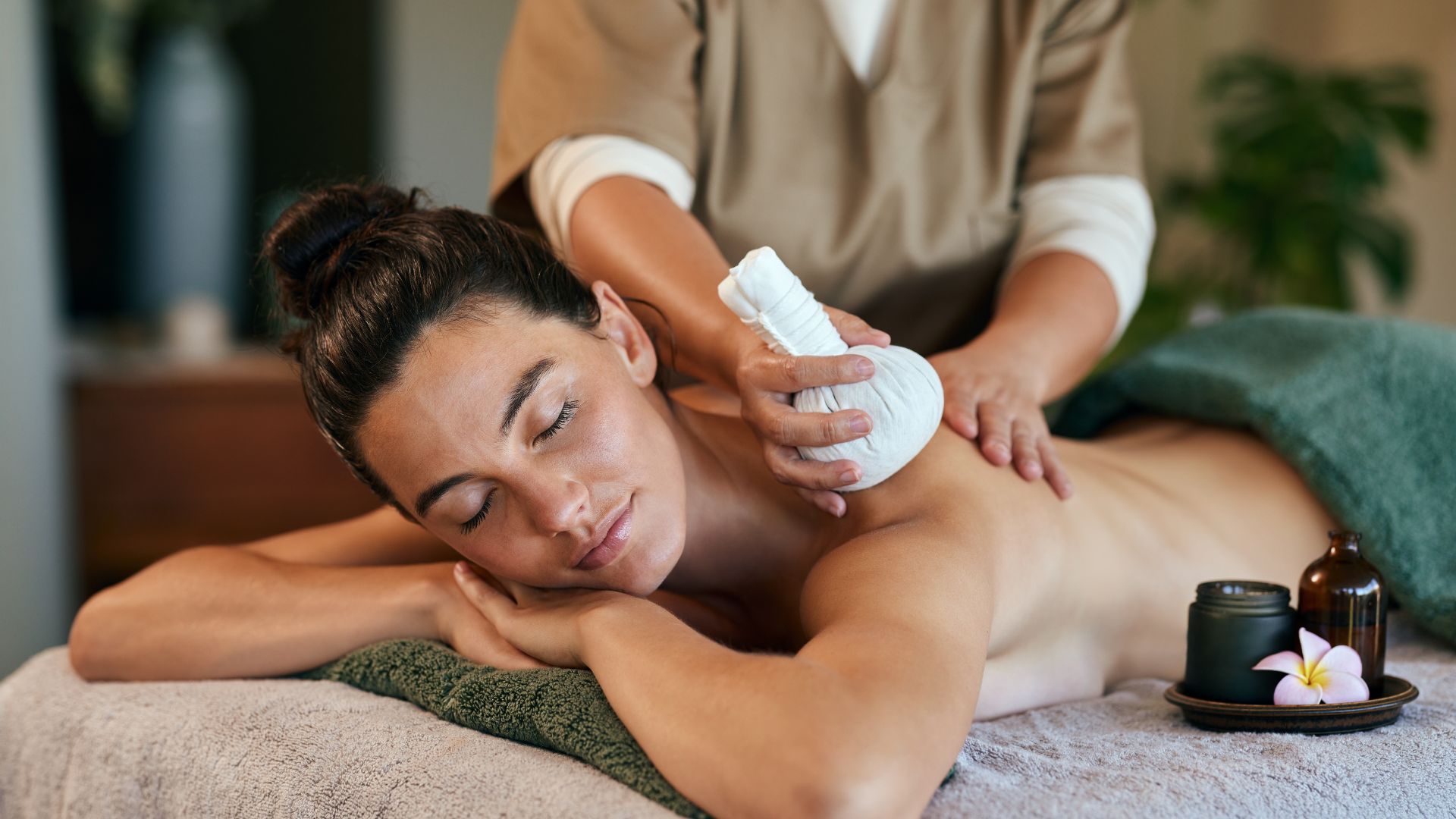Best massage in Manhattan for shoulder pain relief